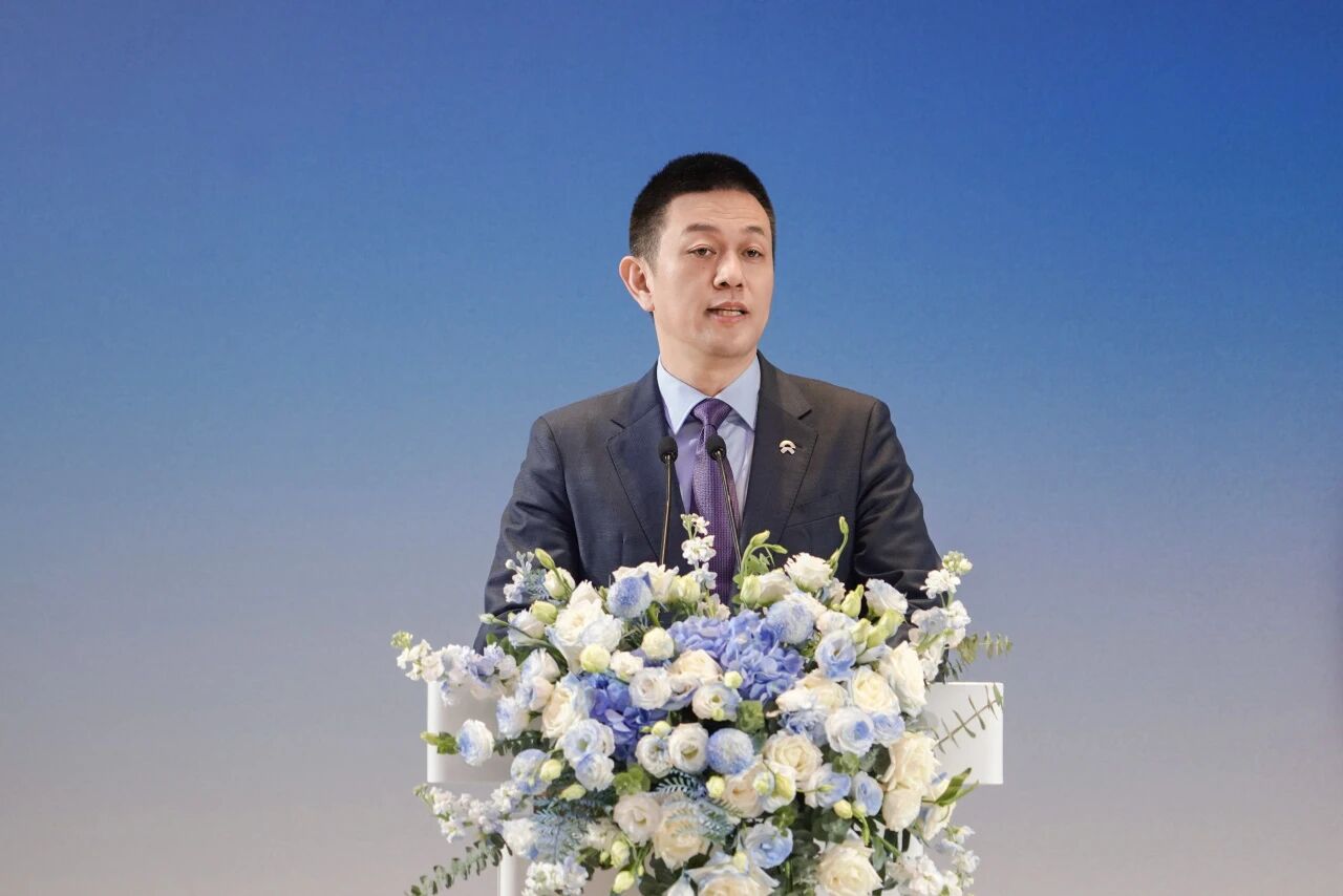 蔚来与吉利控股集团达成充换电战略合作