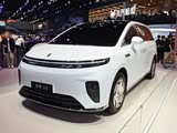 享界V8